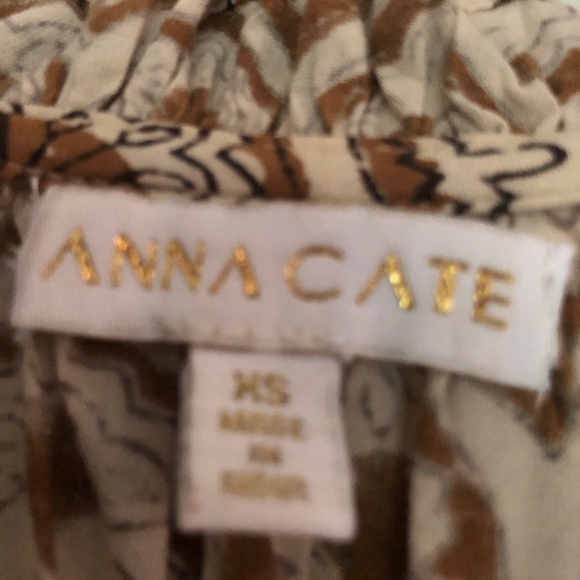 Anna Cate Long Sleeve Brown & White pattern Dress - Picture 3 of 4